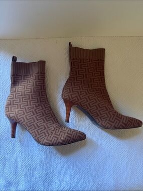 Logocore Dark Academia Geo Patterned Knit Ankle Boots Sock Bootie size 40 US 8.5